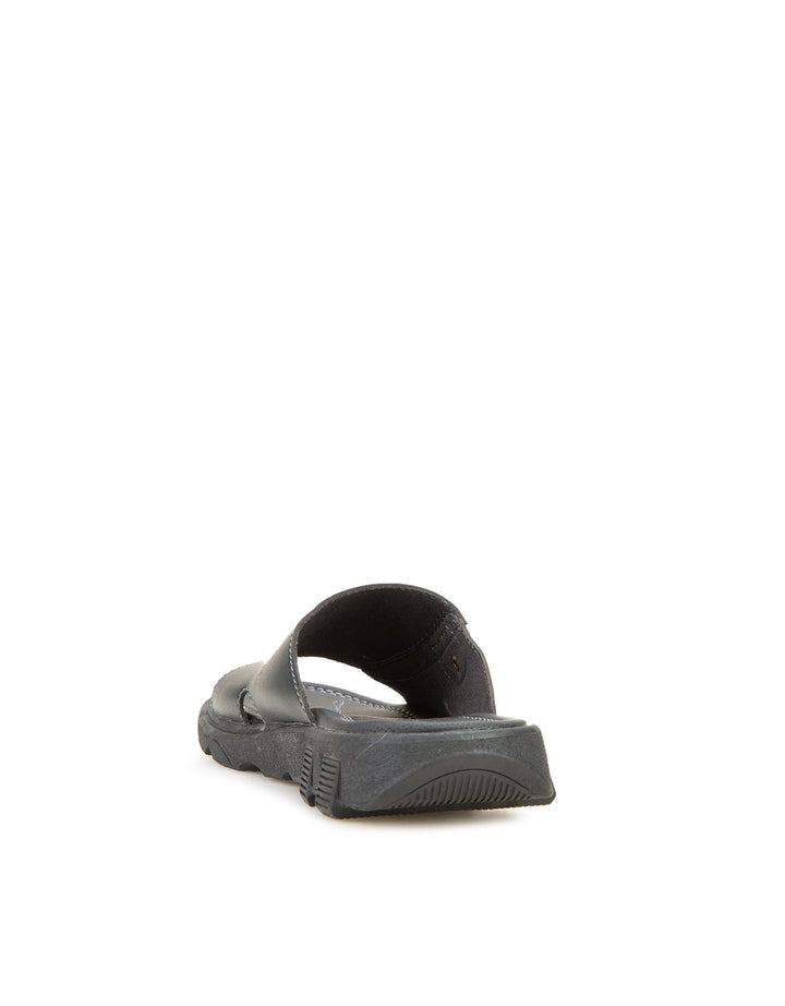 Yongki Komaladi Raphael Sandal
