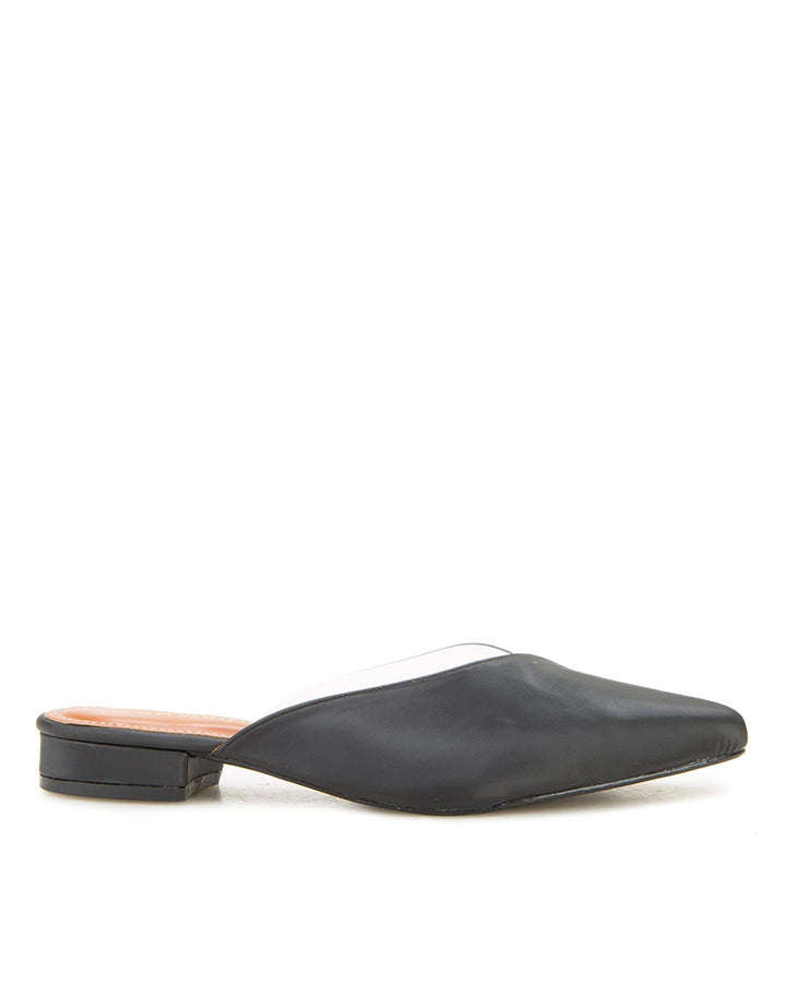 Yongki Komaladi Zelia Sandals
