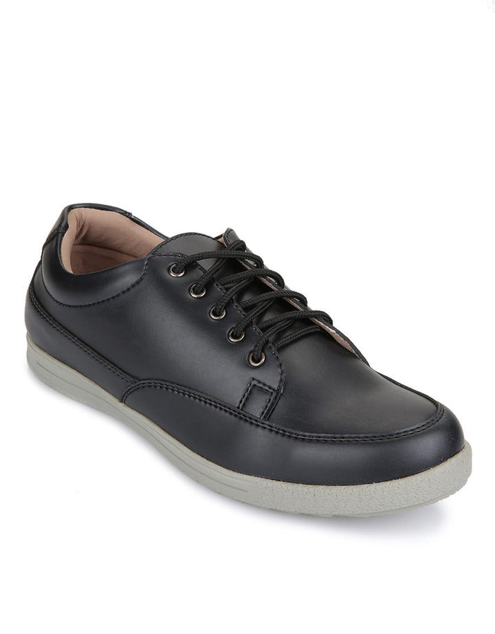 Yongki Komaladi Sepatu Sneakers Kavin