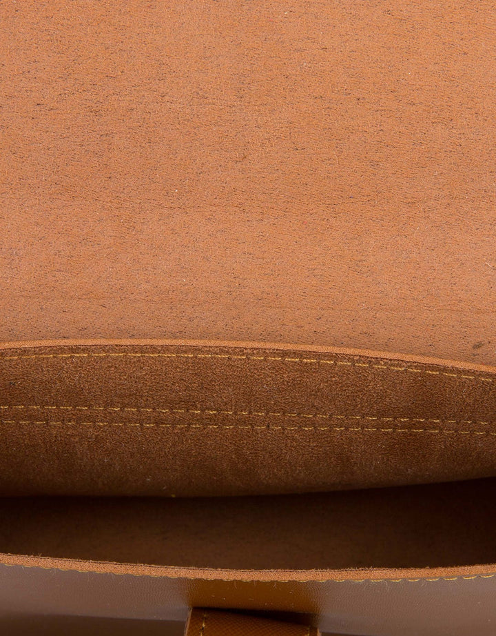 Louvre Paris Sling Bag Judith