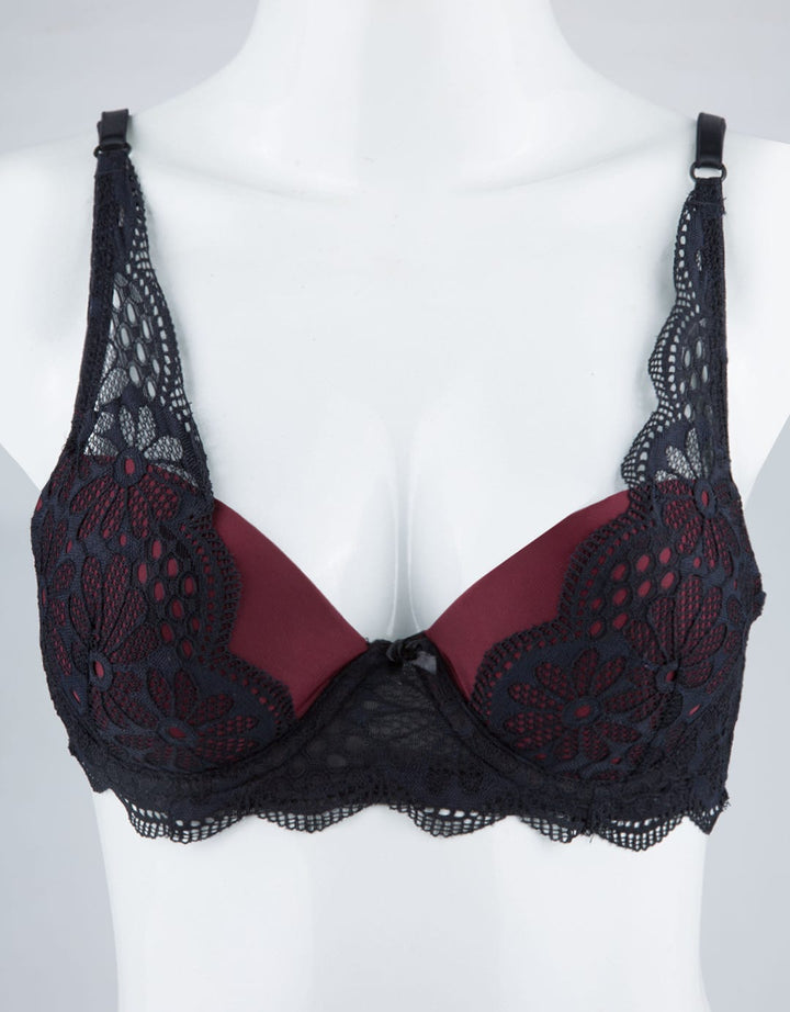 St. Yves Wire Lace 3 Per 4 Cup Bra