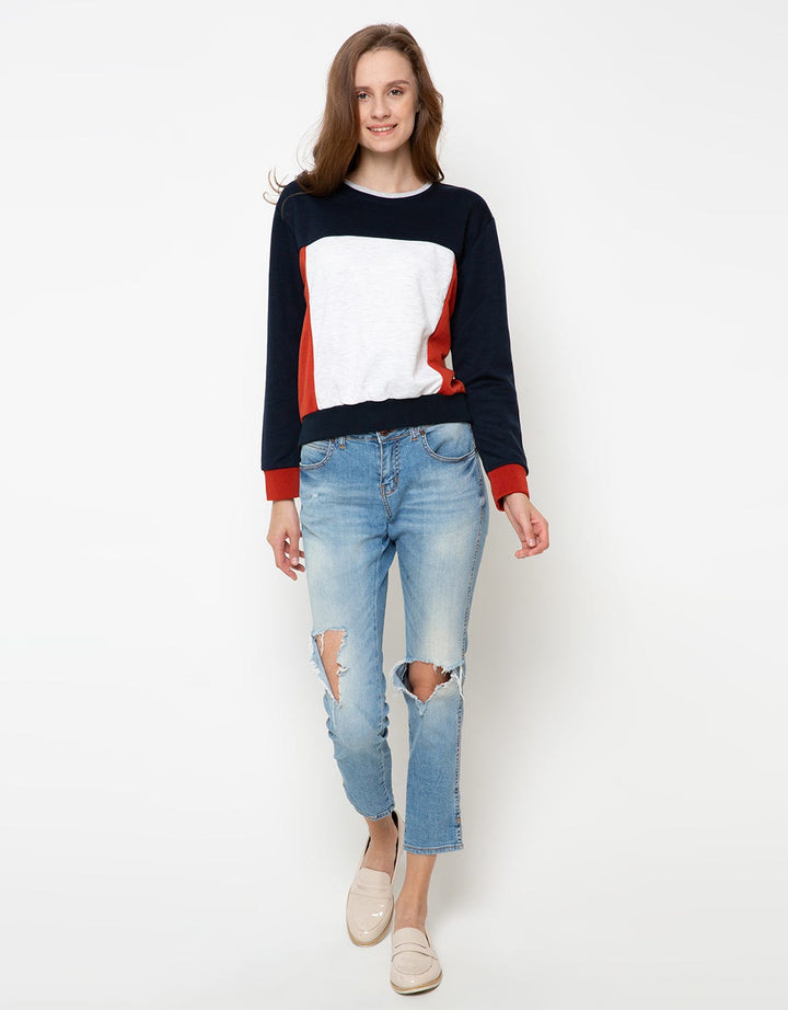 SWEATER CUT AND SEWN