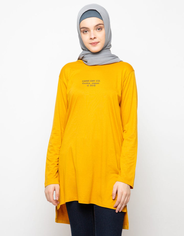 Third Day Co T-shirt Hijab Print Brand