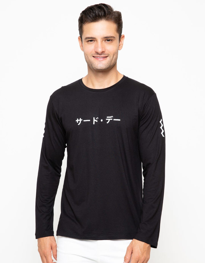 Third Day Co T-shirt Lengan Panjang Print Katakana