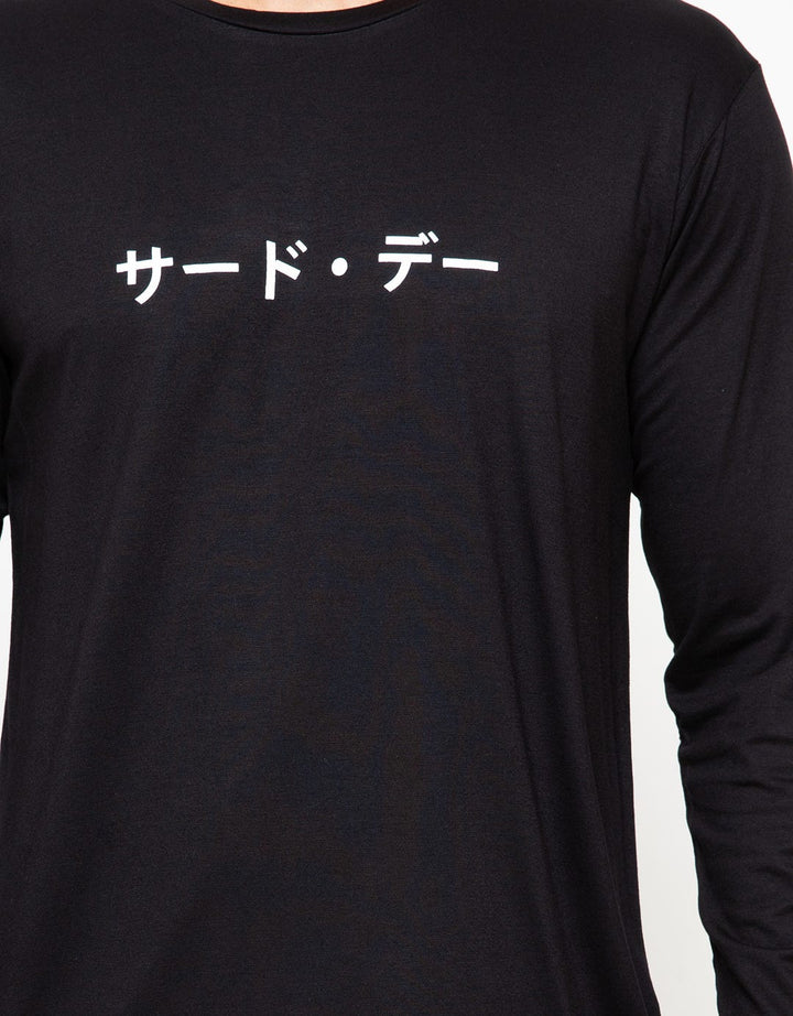 Third Day Co T-shirt Lengan Panjang Print Katakana