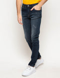 Triple Celana Jeans Stretch Slim Fit (305 828 Mdm)