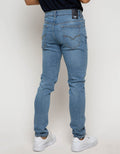 Triple Celana Jeans Stretch Slim Fit Light Wash (194 828 Bsb)