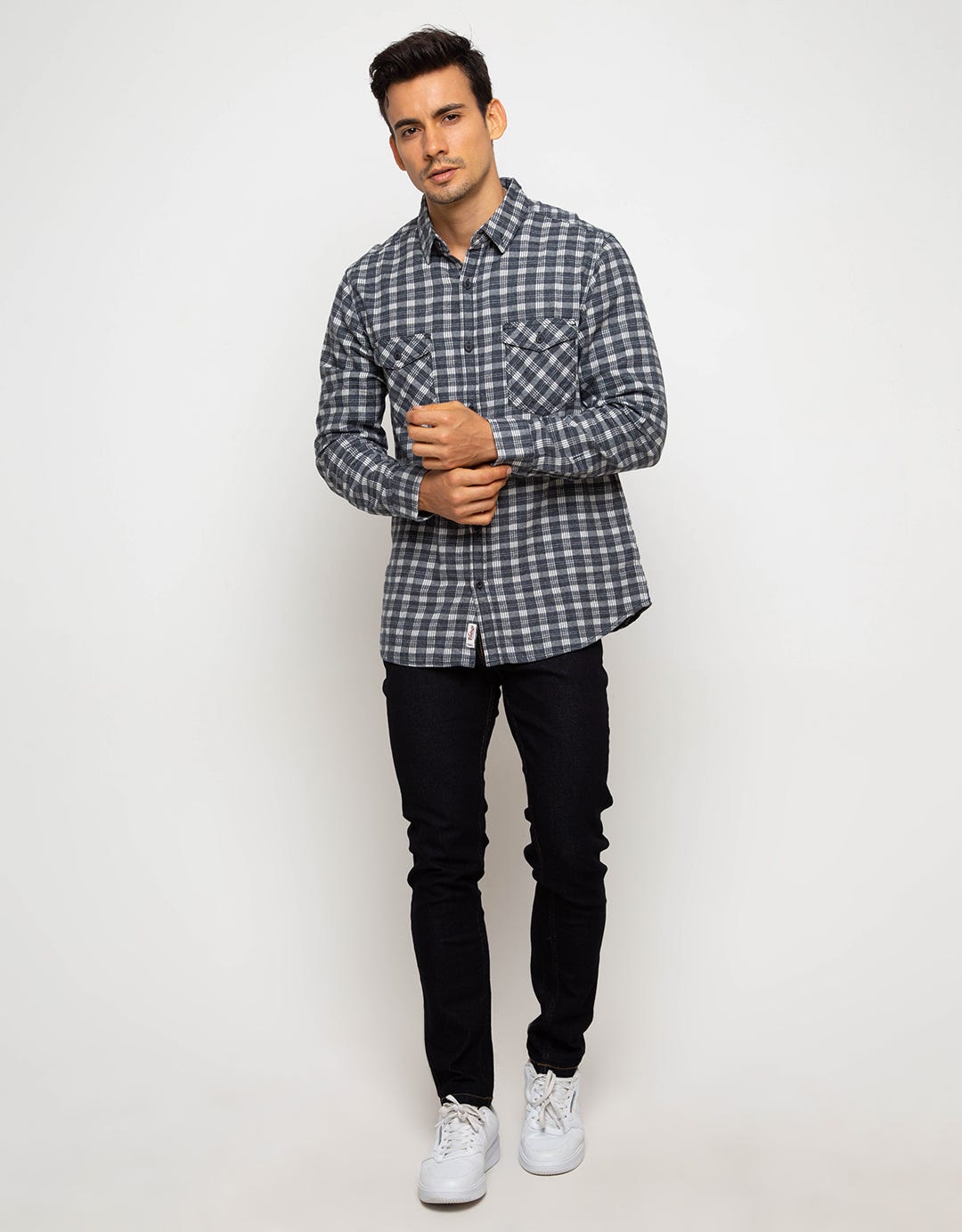 Triple Kemeja Flanel Lengan Panjang Slim Fit (Ls 438 Blk)
