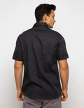 Triple Kemeja Lengan Pendek Slim Fit (Ss 416 Dgr)