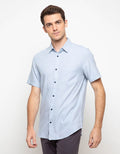 Triple Kemeja Lengan Pendek Slim Fit