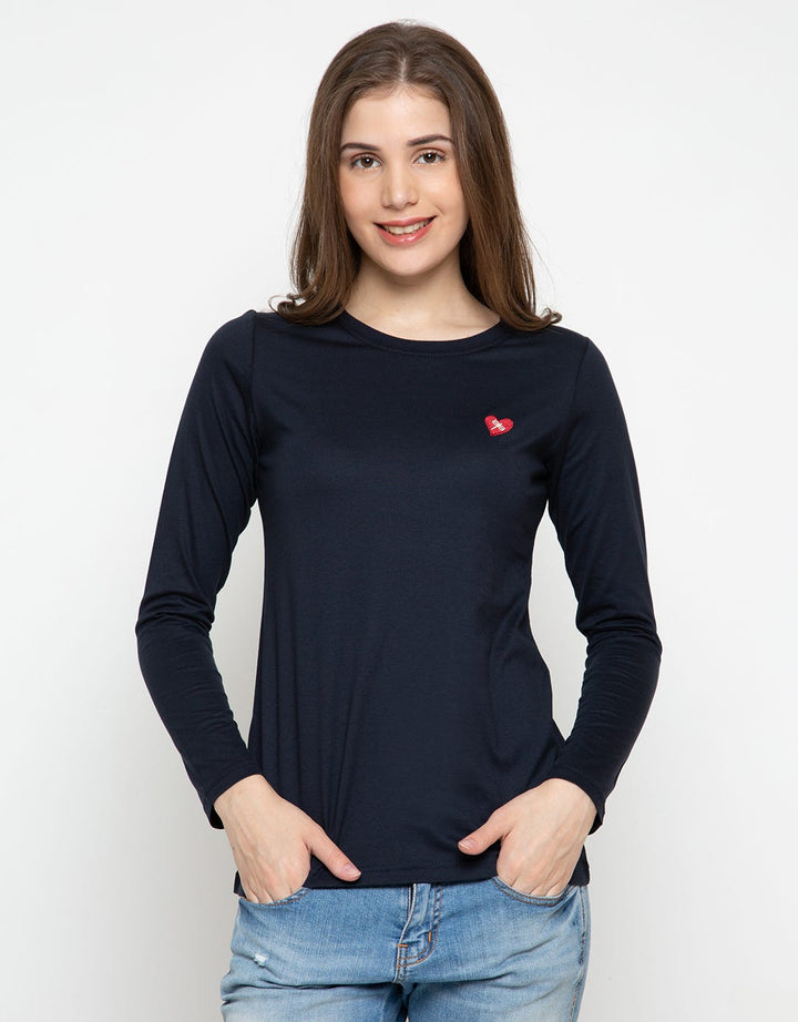 TRISET T-shirt Brand Embroidery Details
