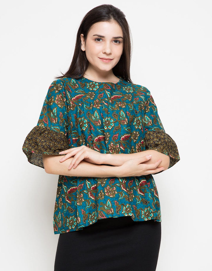 Winggo Garden Blouse Batik Ruffle Sleeve