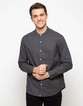 Triple Kemeja Lengan Panjang Slim Fit