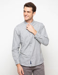 Triple Kemeja Lengan Panjang Slim Fit