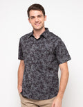 Walrus Abstract Pattern Shirt GX20072B