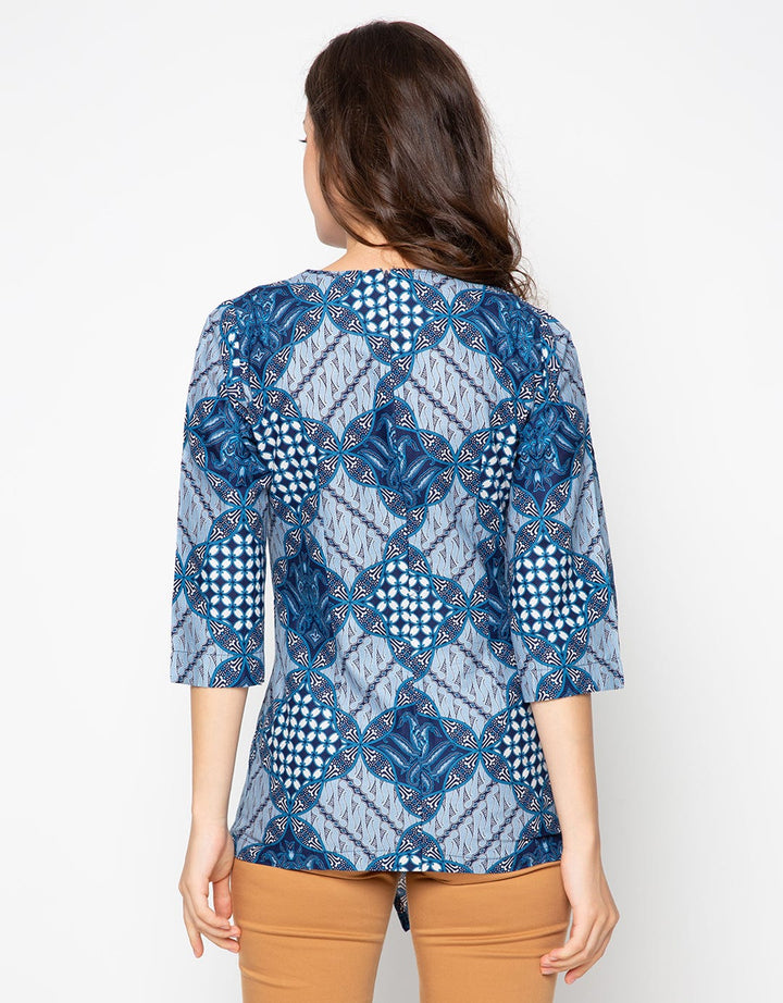 Bali Lestari Asimetris Blouse Katun Wanita