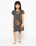 Arjuna Weda Girl Batik Latar Truntum