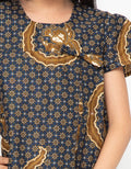 Arjuna Weda Girl Batik Latar Truntum