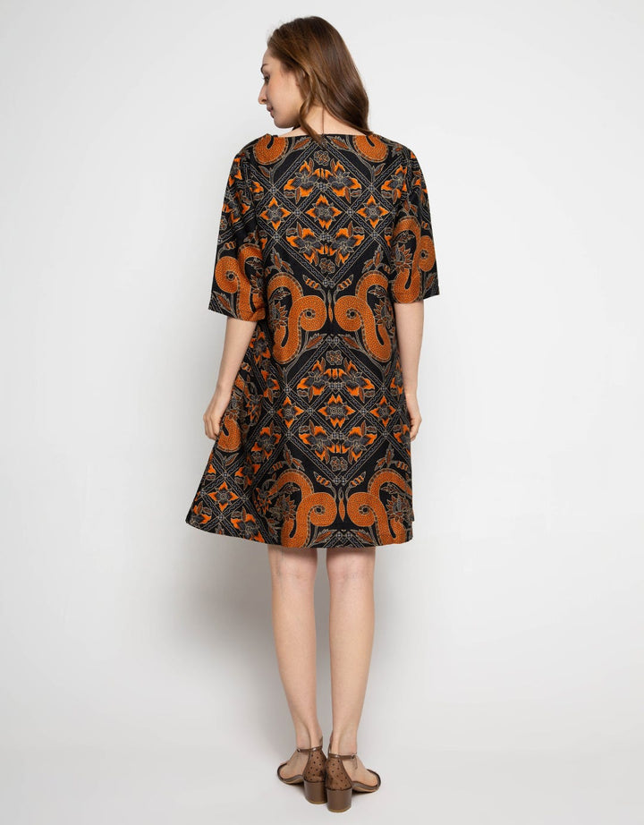 Puricia Slit Collar Dress Batik