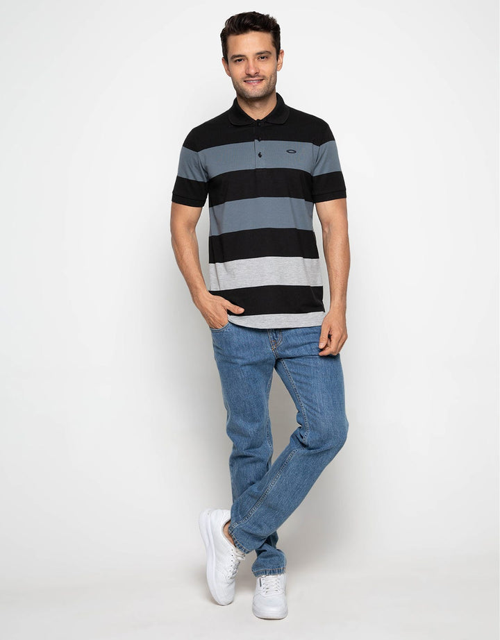 Oto Ono Kaos Motif Salur