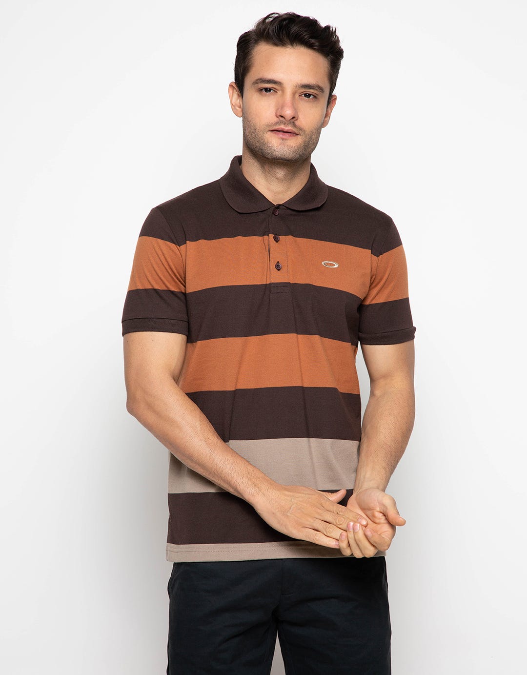 Oto Ono Kaos Motif Salur