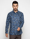 Izzue Kemeja Pria Motif Batik