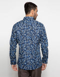 Izzue Kemeja Pria Motif Batik
