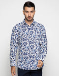 Izzue Kemeja Pria Motif Bunga Batik