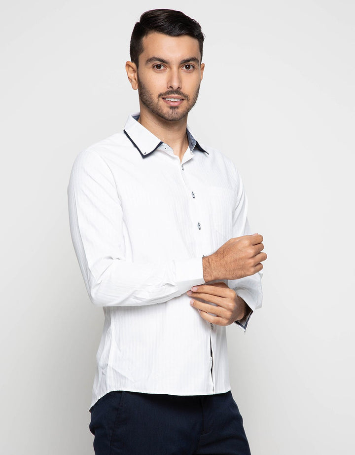Izzue Chest Pocket Long Sleeve Shirt