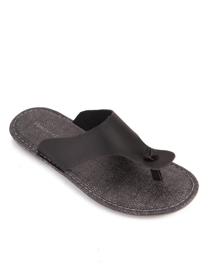 Yongki Komaladi Malik Sandals