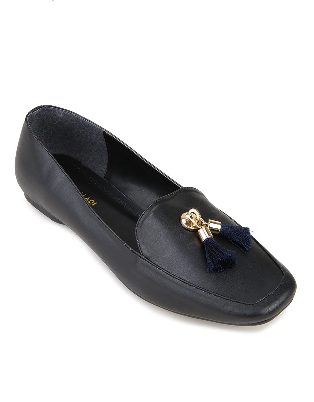 Yongki Komaladi Olla Flatshoes