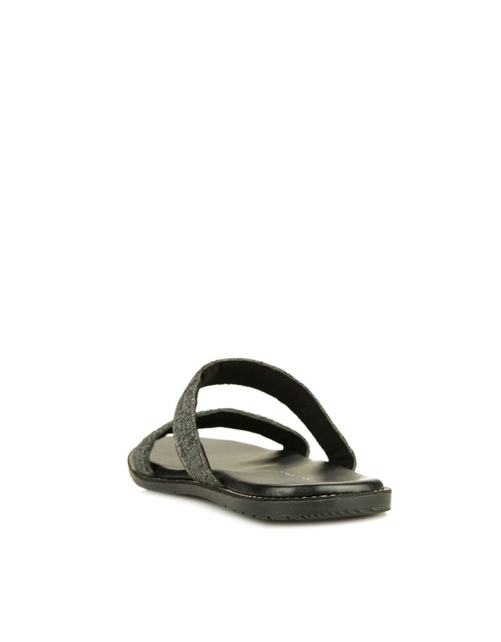 Yongki Komaladi Steve Sandals